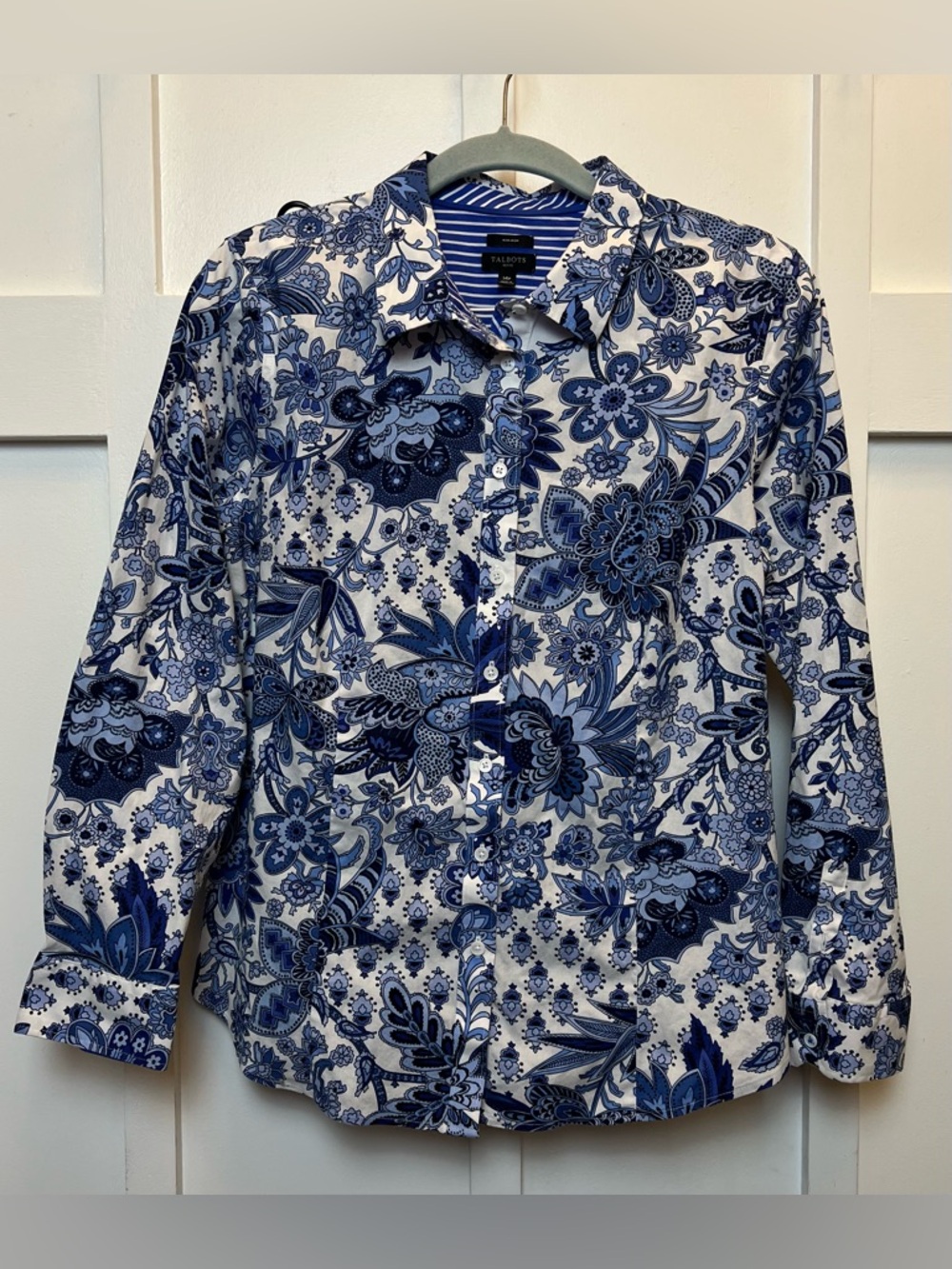 Talbots Sz 14 Petite Non-Iron Blue Paisley Long Sleeve Shirt Blouse Coastal Chic